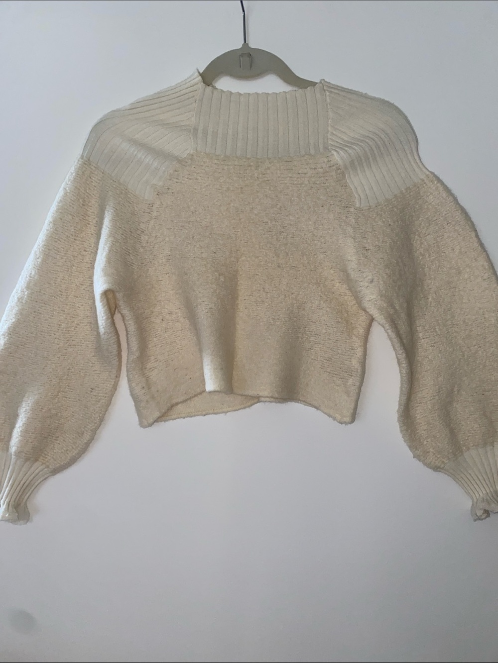 Free People Elderflower Women’s Cream Knit Cropped Sweater. XS